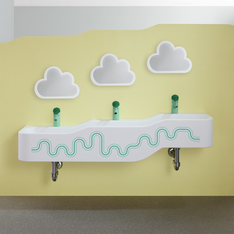 포레스트 그린과 라이트 그린 색상의 Geberit Bambini 놀이 및 세면 공간 포레스트 그린과 라이트 그린 색상의 Geberit Bambini 놀이 및 세면 공간