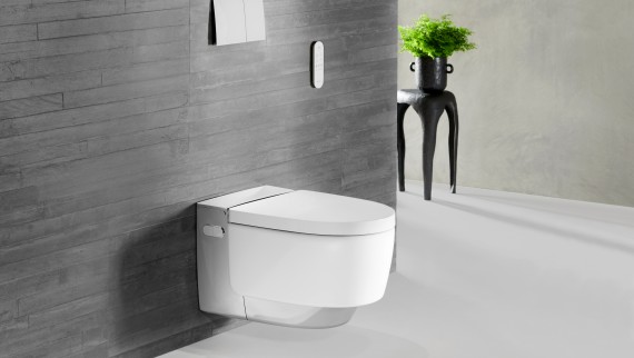 Sigma가 포함된 크롬 소재의 Geberit AquaClean Mera Comfort