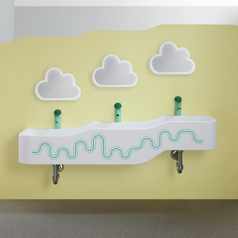 포레스트 그린과 라이트 그린 색상의 Geberit Bambini 놀이 및 세면 공간 포레스트 그린과 라이트 그린 색상의 Geberit Bambini 놀이 및 세면 공간