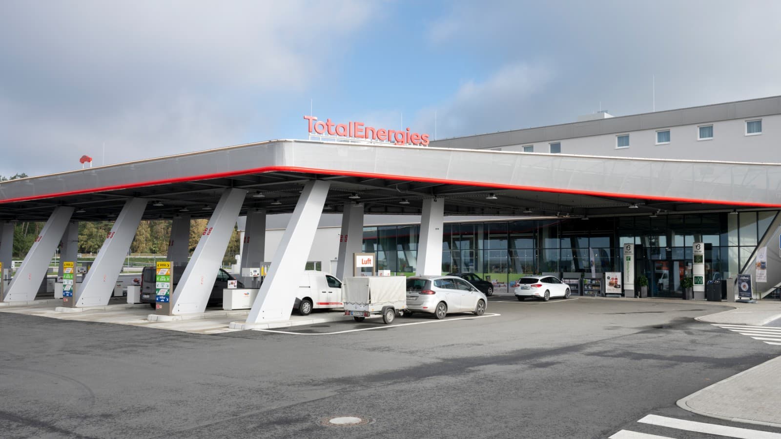 Evendorf BREAK motorway service area in Germany Evendorf BREAK motorway service area in Germany