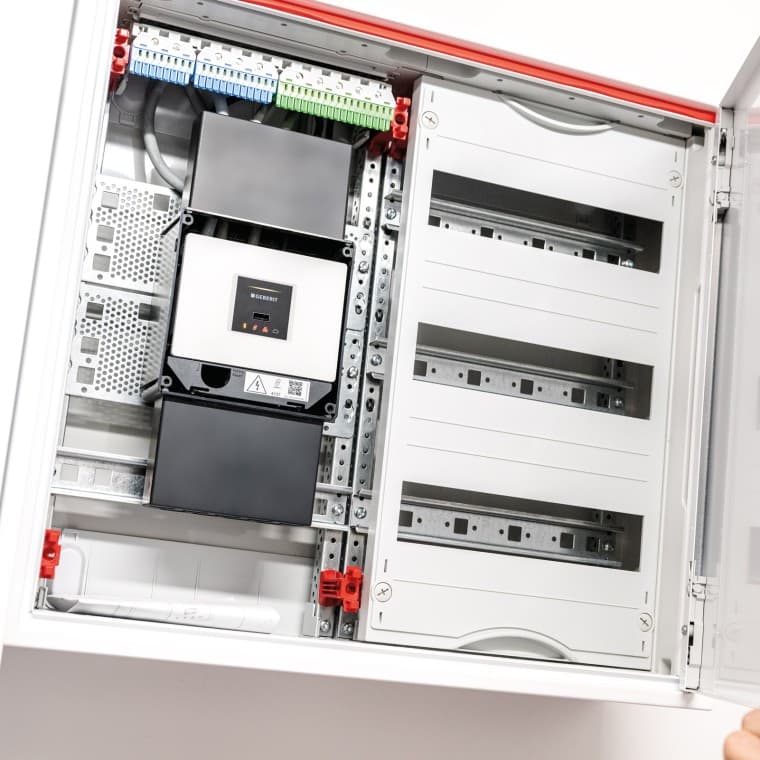 Geberit Gateway integrated into the control cabinet Geberit Gateway integrated into the control cabinet