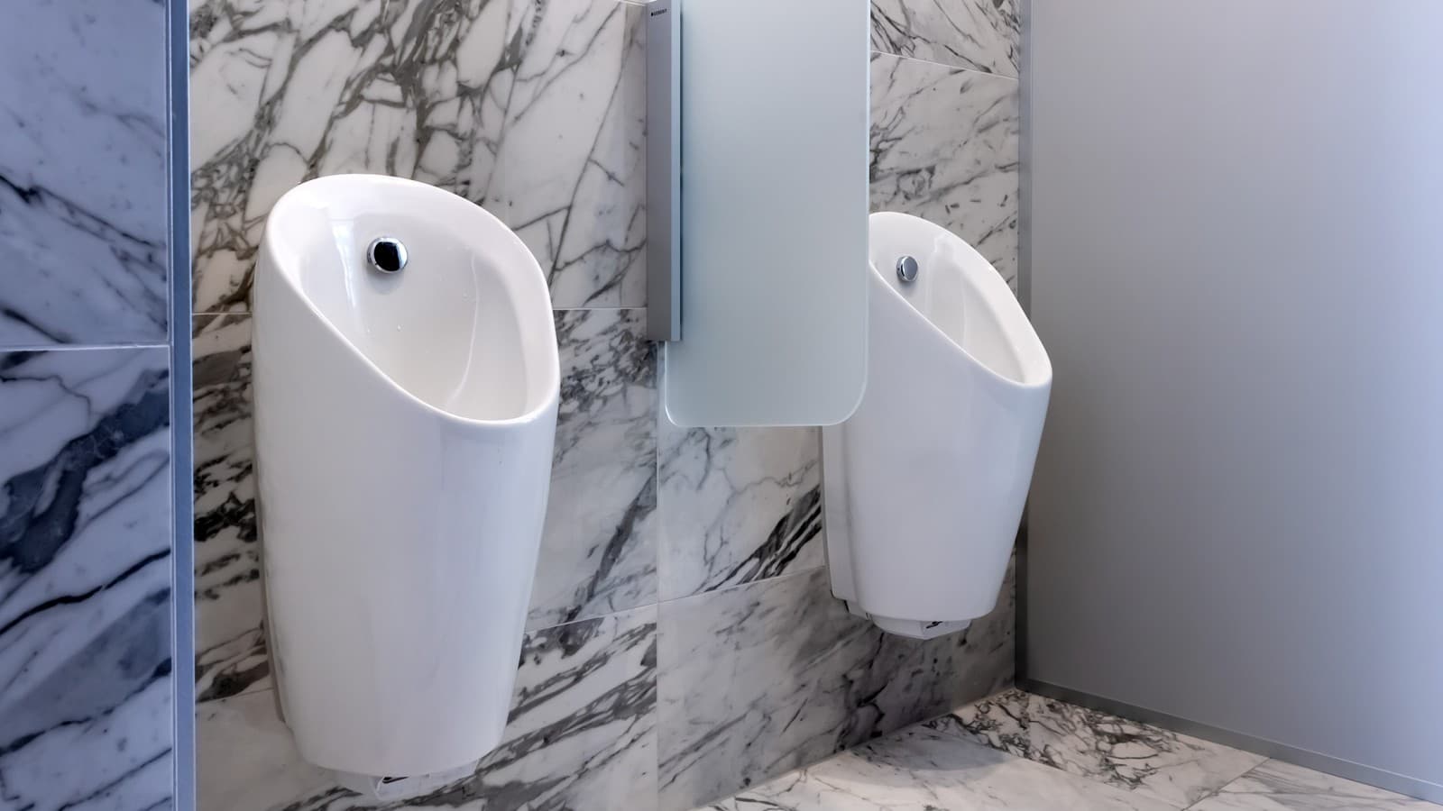 Geberit urinal systems (© Opernhaus Chemnitz / Nasser Hashemi) Geberit urinal systems (© Opernhaus Chemnitz / Nasser Hashemi)
