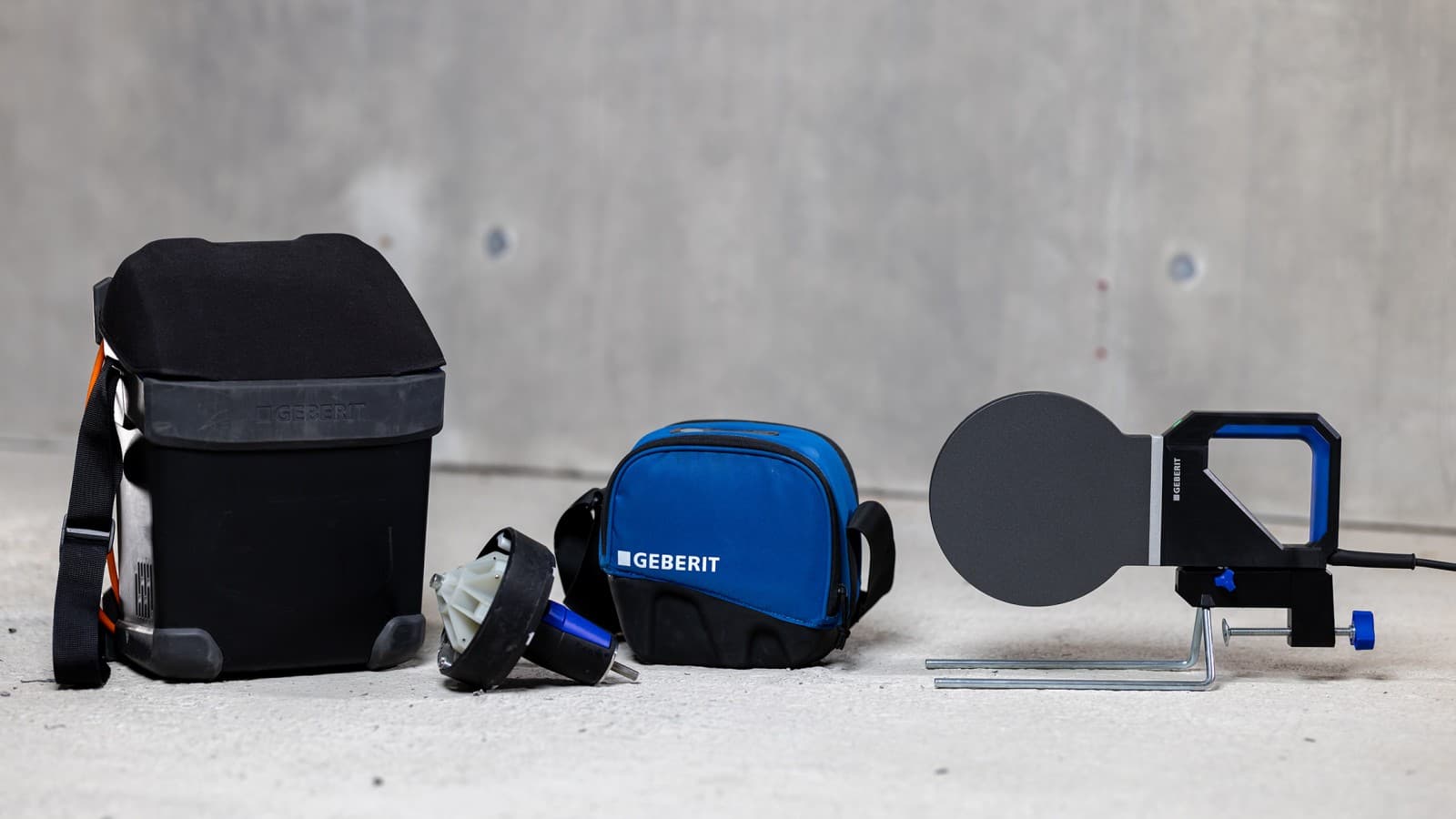 Geberit 배수배관 시스템 설치를 위한 전용 공구 Geberit 배수배관 시스템 설치를 위한 전용 공구
